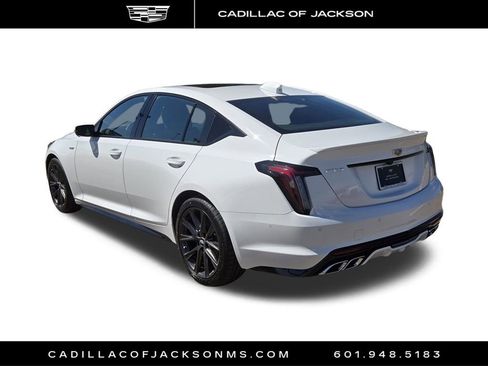 New 2026 Cadillac CT5 V image 18