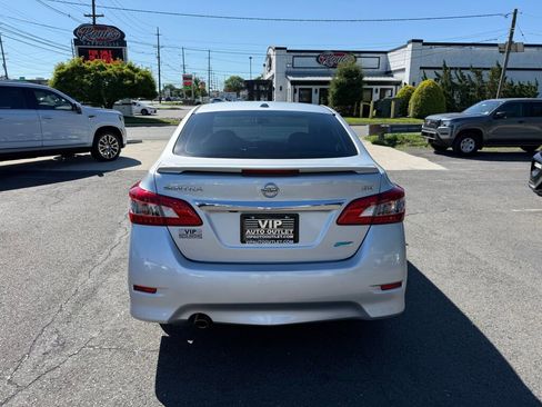 Used 2014 Nissan Sentra SR w/ SR Driver Package FWD image 6