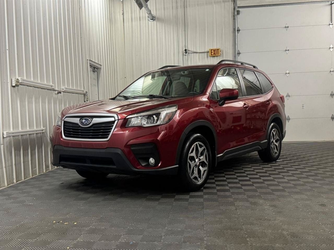Used 2020 Subaru Forester Premium AWD/4WD image 1