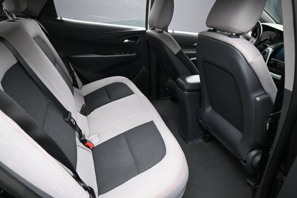 Used 2020 Chevrolet Bolt LT FWD image 22