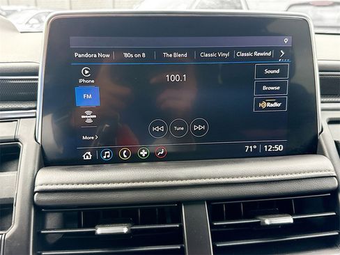 Used 2021 GMC Yukon AT4 w/ Technology Package image 16