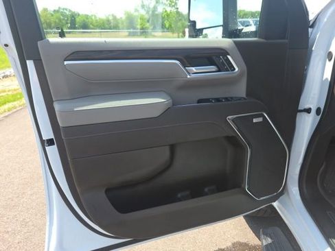 Used 2026 GMC Sierra 2500 SLT w/ SLT Premium Package AWD/4WD image 21