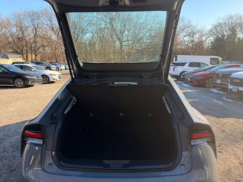 Used 2025 Toyota Prius LE image 29