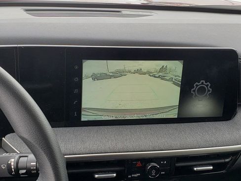 Certified 2025 Nissan Kicks SV image 31