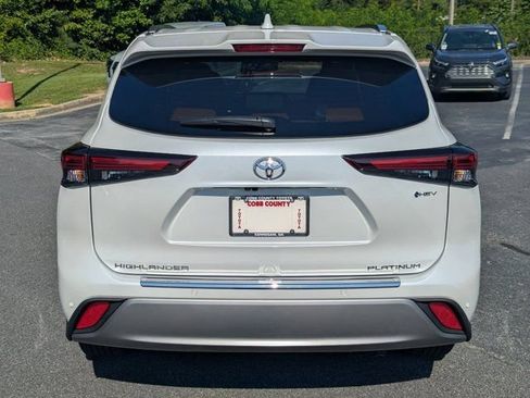 Used 2026 Toyota Highlander Platinum AWD/4WD image 6