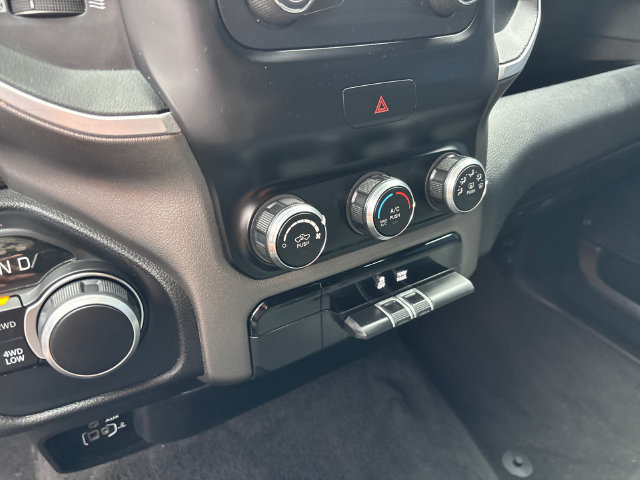 Used 2021 RAM 1500 Big Horn AWD/4WD image 22