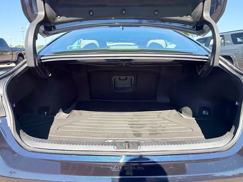 Used 2021 Lexus ES 350 w/ Premium Package FWD image 11