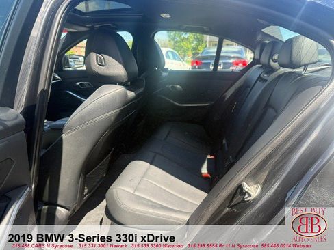 Used 2019 BMW 330i xDrive Sedan w/ Premium Package AWD/4WD image 12