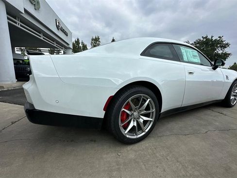 New 2024 Dodge Charger Daytona Scat Pack w/ Plus Group image 5