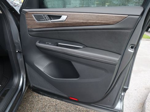 Used 2024 Volkswagen Atlas SEL Premium R-Line image 51