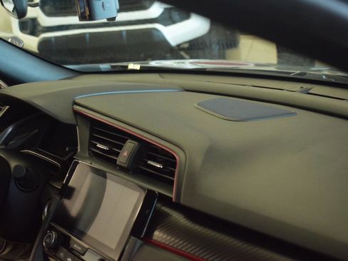 Used 2018 Honda Civic Type R image 56