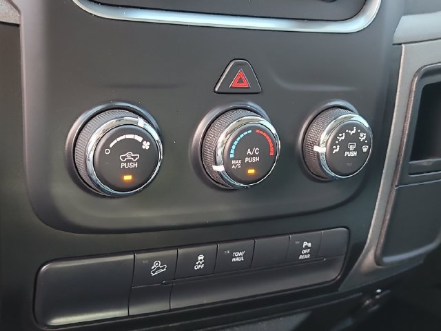 Used 2018 RAM 2500 Tradesman w/ Chrome Appearance Group AWD/4WD image 23