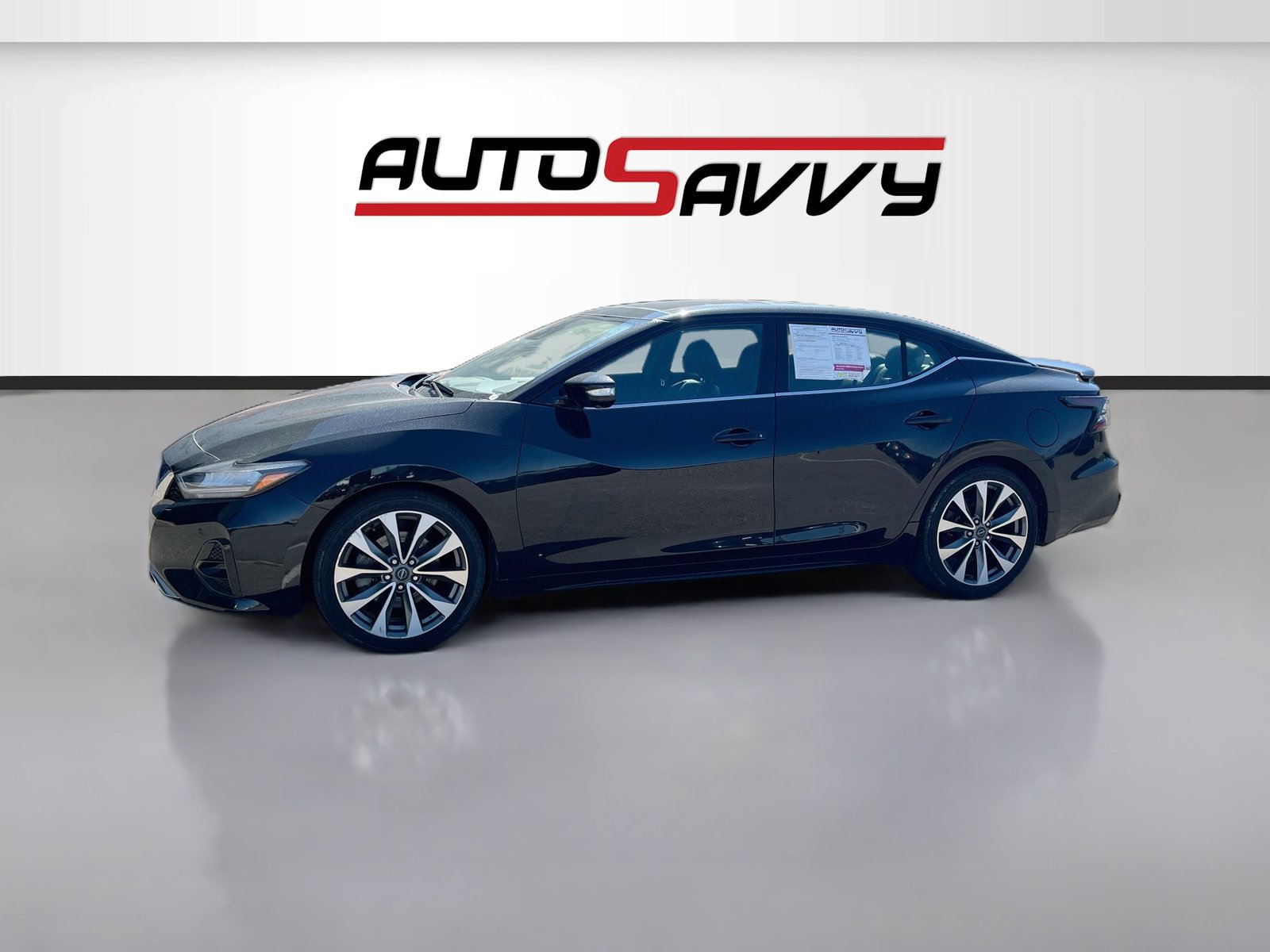 Used 2022 Nissan Maxima SR w/ Sport Mat Group FWD image 4