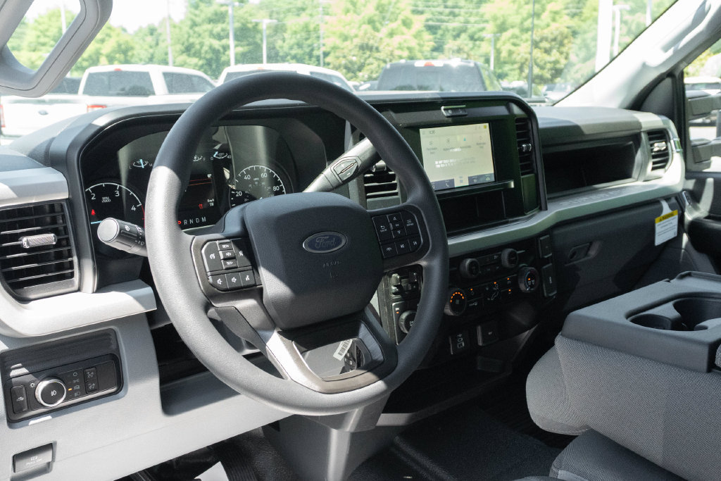 New 2026 Ford F350 XL AWD/4WD image 5