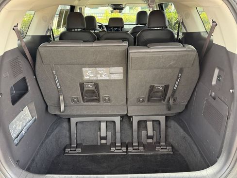 Used 2026 Kia Carnival FWD image 34