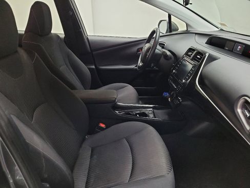 Used 2021 Toyota Prius Prime LE FWD image 21