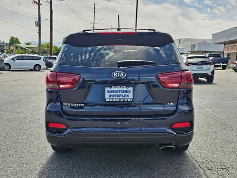 Used 2019 Kia Sorento S AWD/4WD image 4