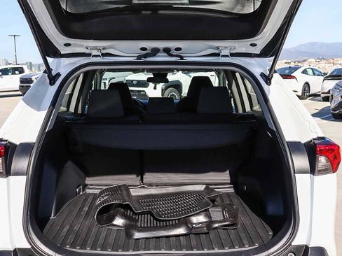 Used 2022 Toyota RAV4 XLE image 35