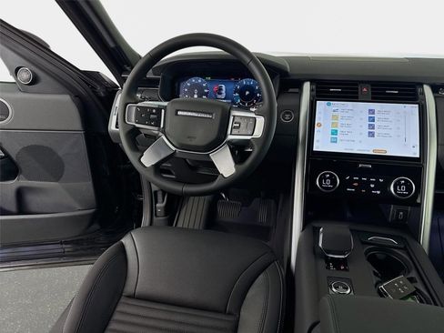 New 2026 Land Rover Discovery S AWD/4WD image 25