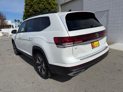 New 2026 Volkswagen Atlas SE FWD image 4
