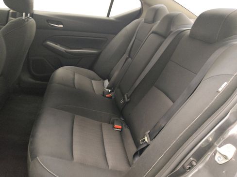 Used 2022 Nissan Altima 2.5 S FWD image 18