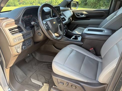 Used 2021 Chevrolet Tahoe LT w/ LT Signature Package AWD/4WD image 15