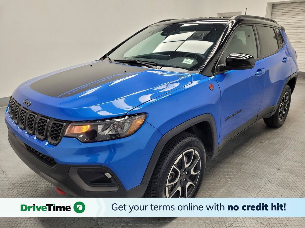Used 2025 Jeep Compass Trailhawk AWD/4WD image 1