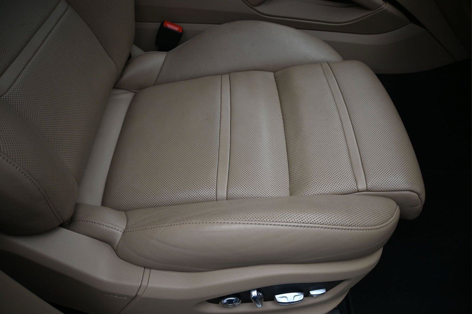 Used 2021 Porsche Cayenne AWD/4WD image 22
