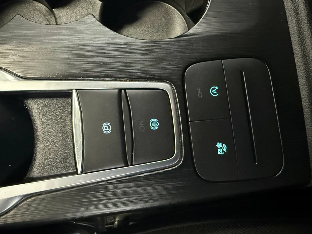 Used 2025 Ford Escape Active FWD image 19