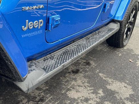 Used 2022 Jeep Wrangler Unlimited Sahara w/ Cold Weather Group image 7