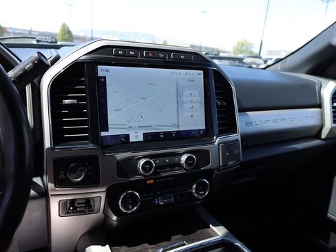 Used 2022 Ford F350 Lariat w/ Black Appearance Package AWD/4WD image 15
