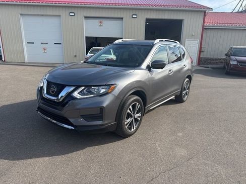 Used 2019 Nissan Rogue SV w/ Sun & Sound Touring Package AWD/4WD image 7