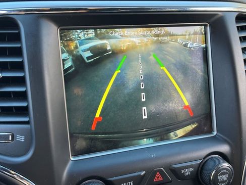 Used 2018 Jeep Grand Cherokee Altitude image 21