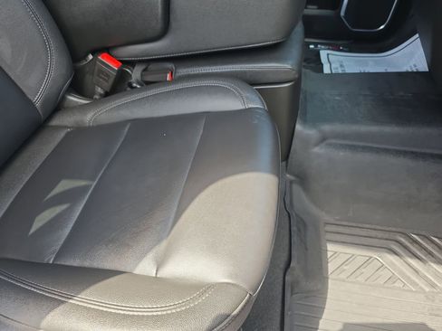 Used 2025 Chevrolet Silverado 1500 LT w/ Z71 Off-Road Package image 10