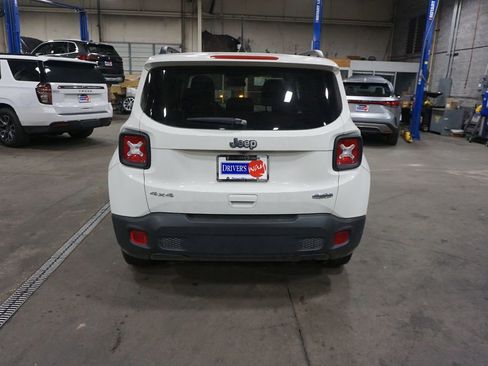 Used 2021 Jeep Renegade Latitude image 21