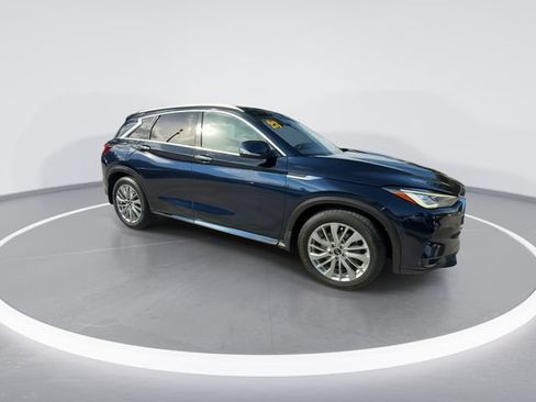 Used 2023 INFINITI QX50 Luxe FWD image 2