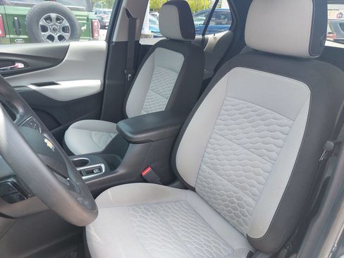 Used 2020 Chevrolet Equinox LS w/ LS Convenience Package FWD image 17