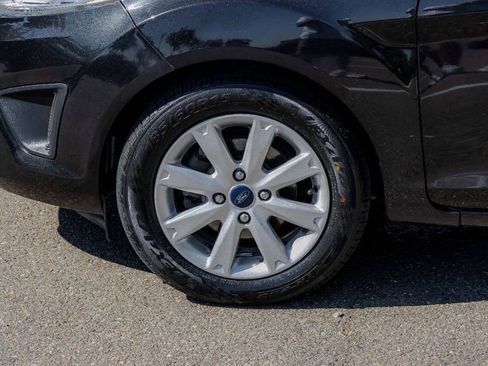 Used 2013 Ford Fiesta SE image 10