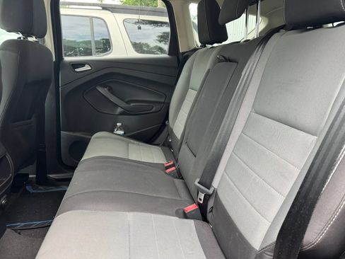 Used 2016 Ford Escape SE FWD image 5
