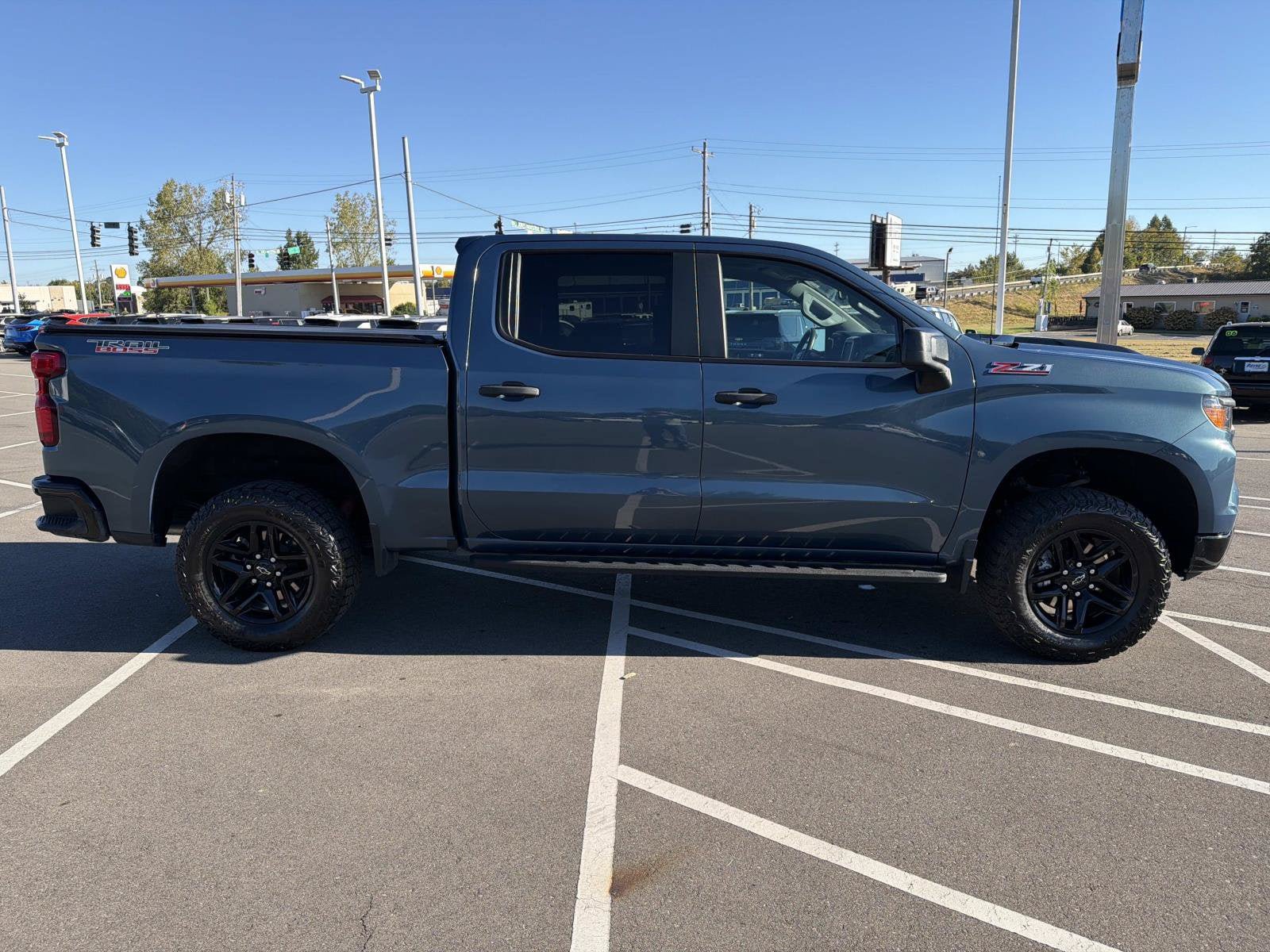 Certified 2024 Chevrolet Silverado 1500 Custom Trail Boss AWD/4WD image 8