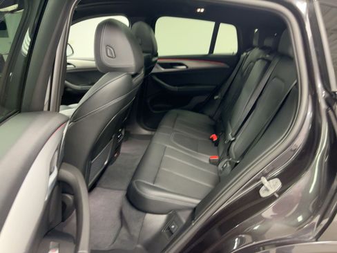 Used 2025 BMW X4 xDrive30i image 14