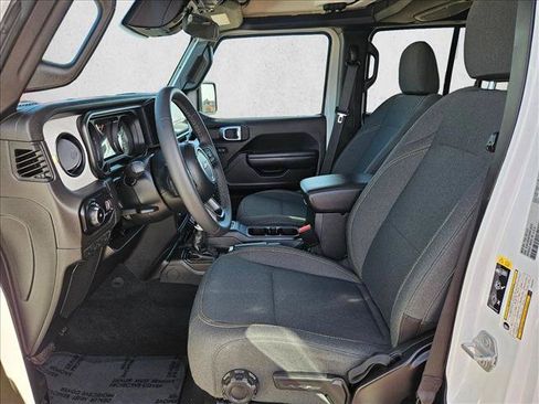 Used 2025 Jeep Wrangler Unlimited Sport AWD/4WD image 22