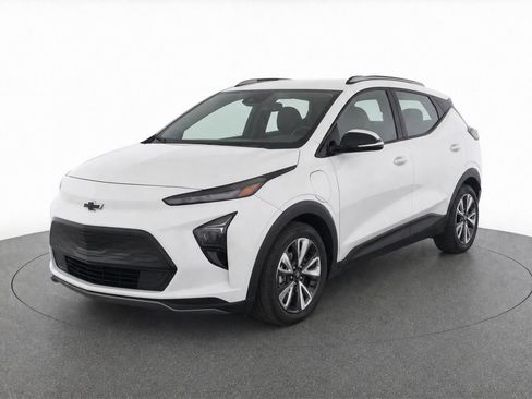 Used 2023 Chevrolet Bolt EUV LT w/ Convenience Package FWD image 1