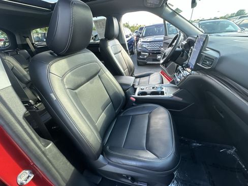 Used 2023 Ford Explorer Limited w/ Limited Technology Package AWD/4WD image 36