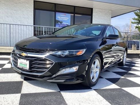 Used 2024 Chevrolet Malibu LT image 1