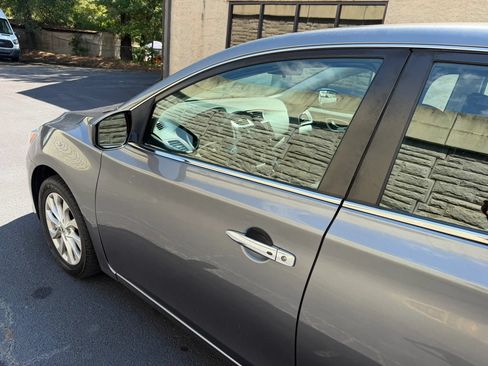 Used 2019 Nissan Sentra SV FWD image 34
