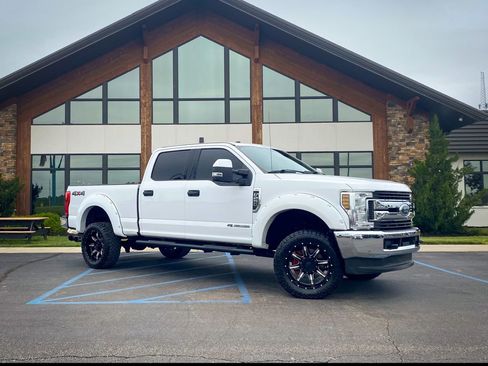 Used 2018 Ford F250 XLT AWD/4WD image 1