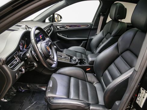 Certified 2023 Porsche Macan S AWD/4WD image 22