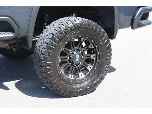 Used 2020 Chevrolet Silverado 2500 High Country w/ Technology Package AWD/4WD image 6
