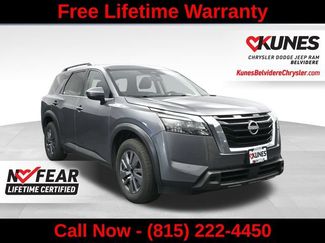 Used 2025 Nissan Pathfinder SV FWD video 1
